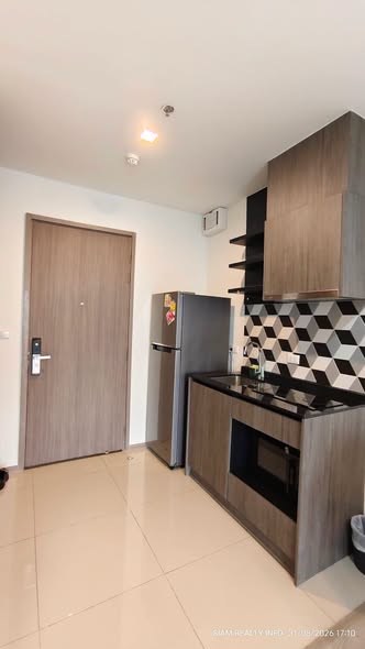 THE BASE Phetchaburi-Thonglor เดอะ เบส เพชรบุรี – ทองหล่อ