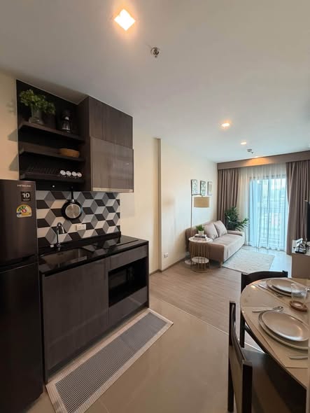 THE BASE Phetchaburi-Thonglor เดอะ เบส เพชรบุรี – ทองหล่อ