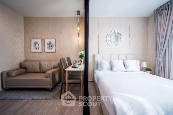 bedroom of THE BASE Phetkasem