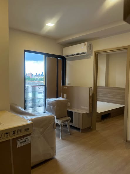 bedroom and room interior of The Base Ratchada 19