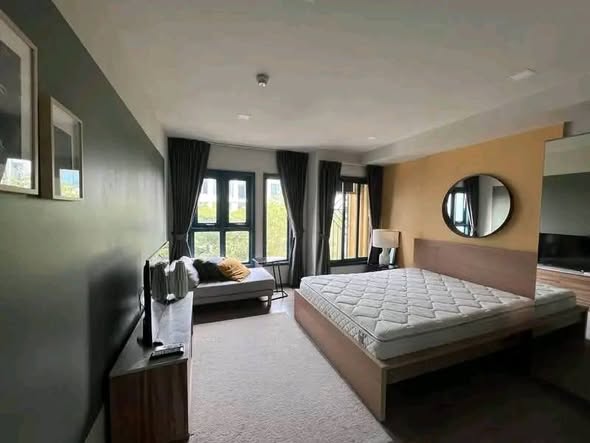 bedroom of THE BASE Sukhumvit 50