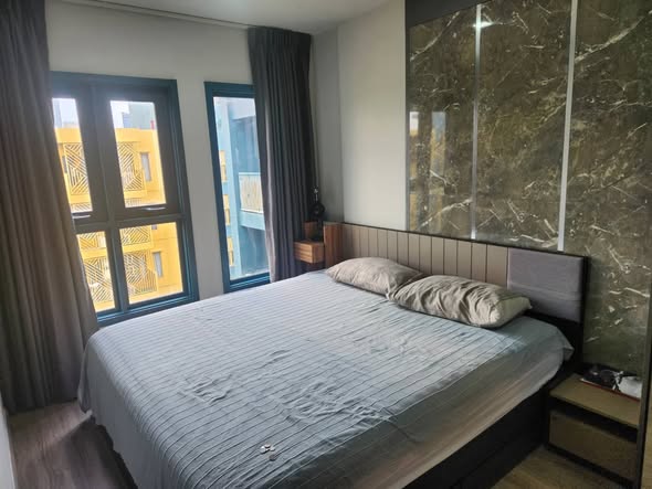 bedroom of THE BASE Sukhumvit 50