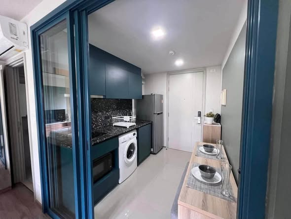 room interior of THE BASE Sukhumvit 50