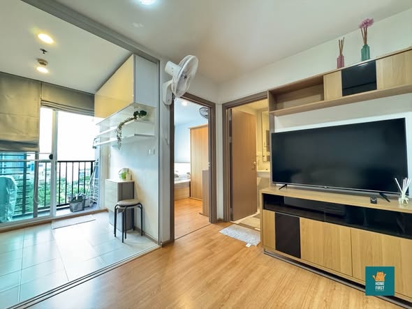 living room and bedroom and room interior of THE BASE Sukhumvit 77