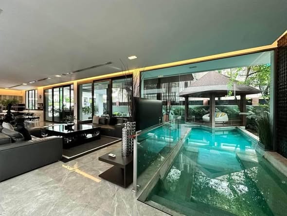 pool and room interior of The Boulevard Ekkamai
