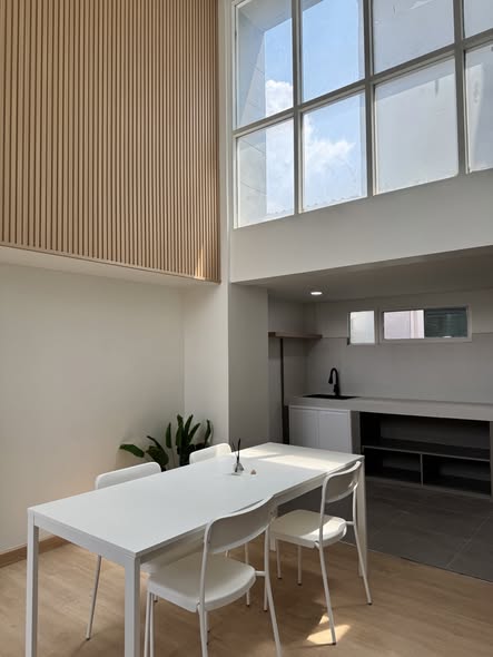 room interior of The Boulevard Ekkamai