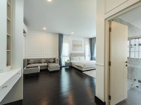 bedroom and room interior of THE CITY บางนา2 | THE CITY BANGNA 2 BY AP THAI