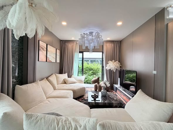 living room and bedroom of THE CITY บางนา2 | THE CITY BANGNA 2 BY AP THAI