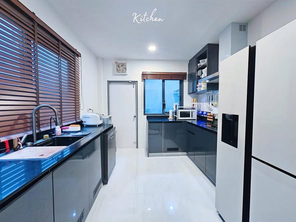 room interior and kitchen of The City Bangna
