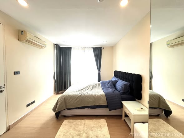 bedroom of The Clover