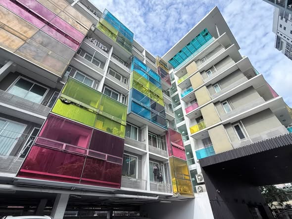 The Colory Vivid Condominium