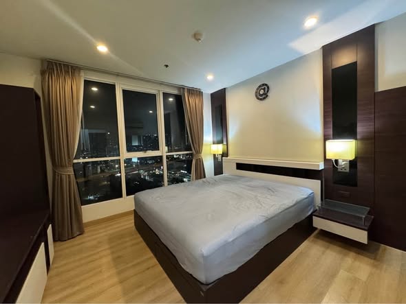 bedroom of The Complete Narathiwas
