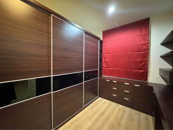 bedroom and room interior of The Complete Narathiwas