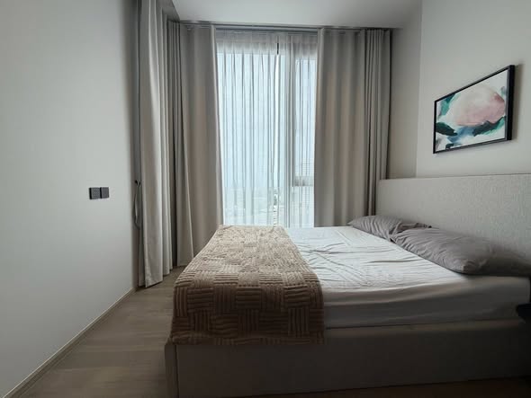 bedroom of The Crest Park Residences