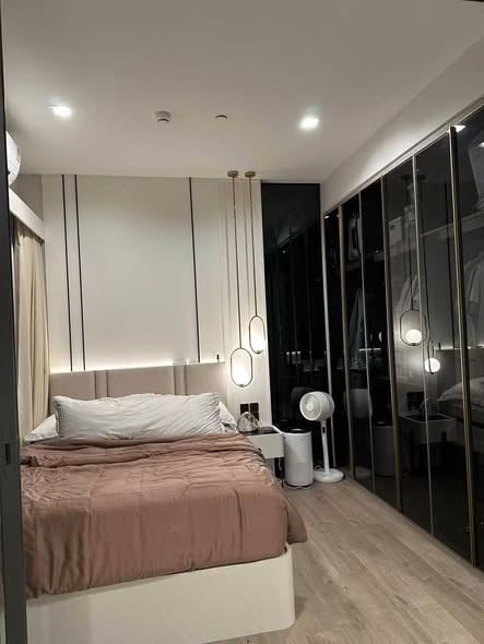 bedroom and room interior of The Crest Park Residences