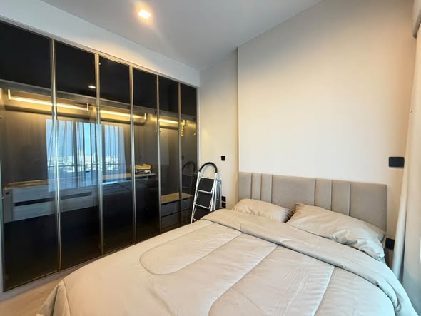 bedroom and room interior of The Crest Park Residences