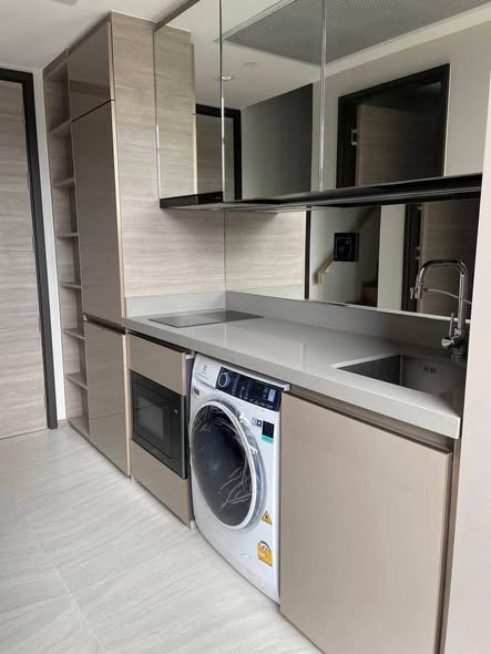 The Crest Park Residences