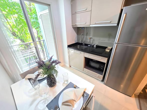 The Crest Sukhumvit 49