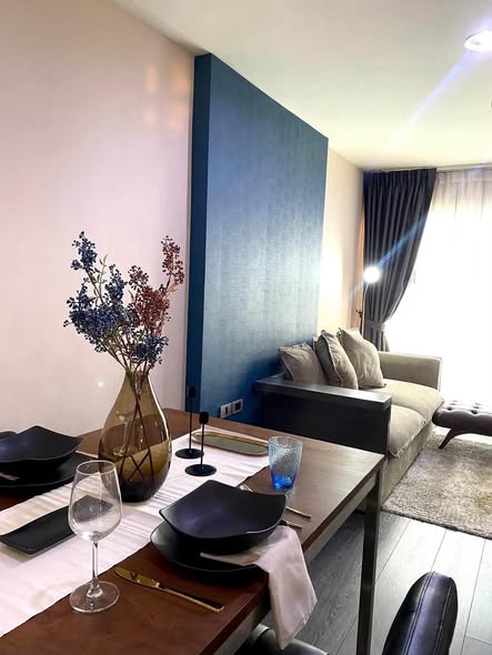 room interior of The Crest Sukhumvit 49