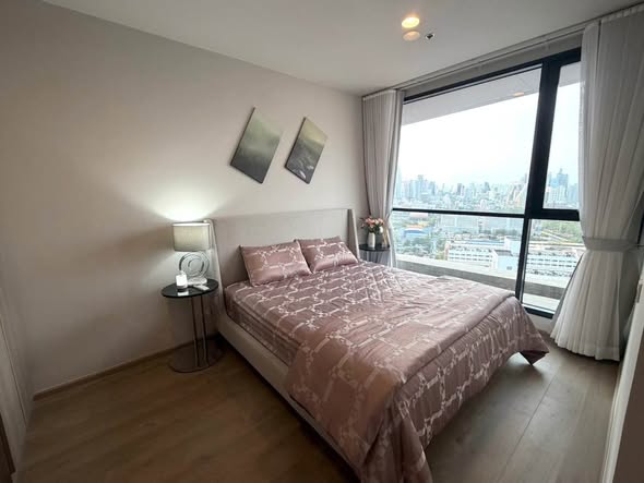 bedroom of THE CROWN Residences