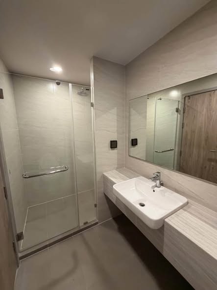 room interior and bathroom of THE CROWN Residences