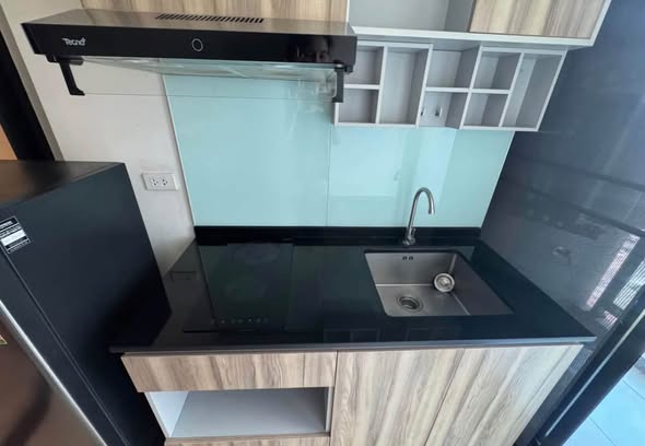 bathroom and kitchen of The Cube Premium Ratchada 32