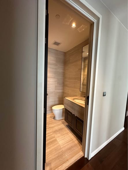 room interior of The Diplomat 39