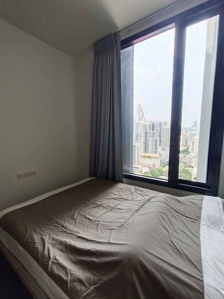 bedroom of The Edge Sukhumvit 23