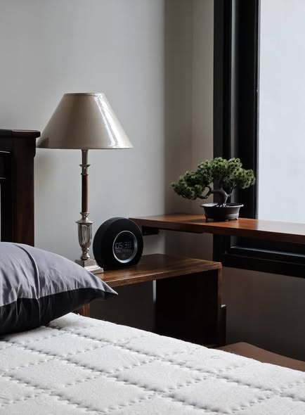bedroom of The Edge Sukhumvit 23