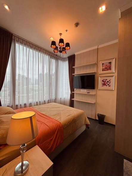 bedroom of The Edge Sukhumvit 23