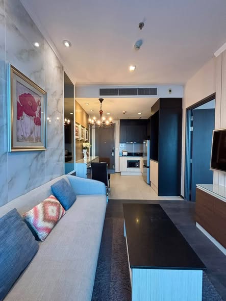 living room of The Edge Sukhumvit 23