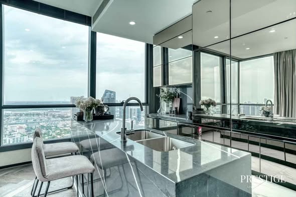 kitchen of THE ESSE Sukhumvit 36