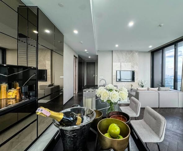 living room and kitchen of THE ESSE Sukhumvit 36