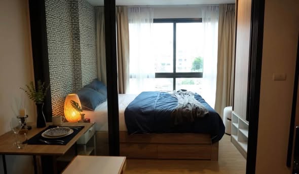 bedroom and room interior of The Excel Hideaway Sukhumvit 50