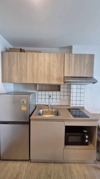 kitchen of The Excel Hideaway Sukhumvit 50