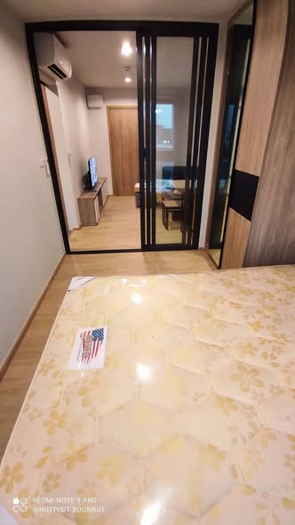 bedroom and room interior of The Excel Hideaway Sukhumvit 71