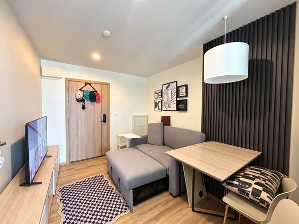 living room of The Excel Hideaway Sukhumvit 71