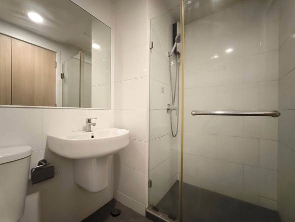 bathroom of The Excel Parc (ดิ เอ็กเซล พาร์ค)
