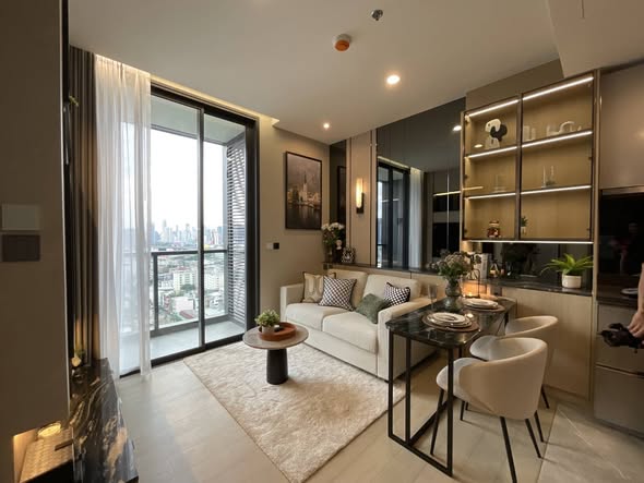 living room of THE EXTRO Phayathai-Rangnam