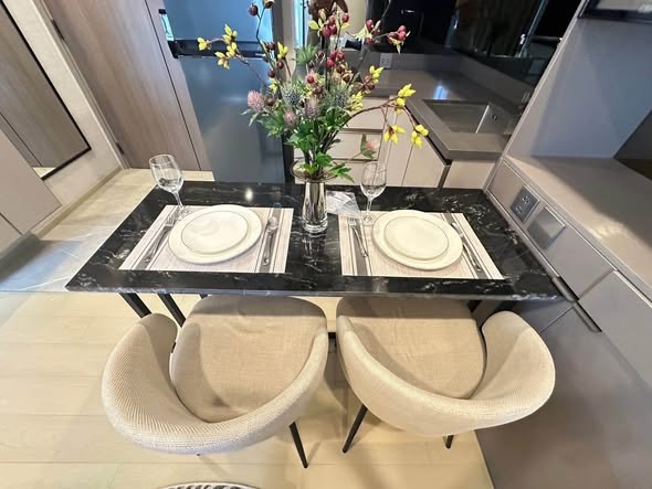 room interior of THE EXTRO Phayathai-Rangnam