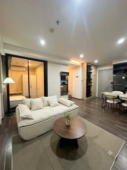 living room and room interior of The Gallery Bearing