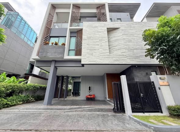 The Gentry Phatthanakan 2 เดอะ เจนทริ พัฒนาการ 2
