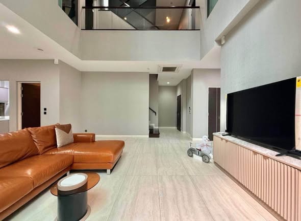 living room and room interior of The Gentry Phatthanakan 2 เดอะ เจนทริ พัฒนาการ 2