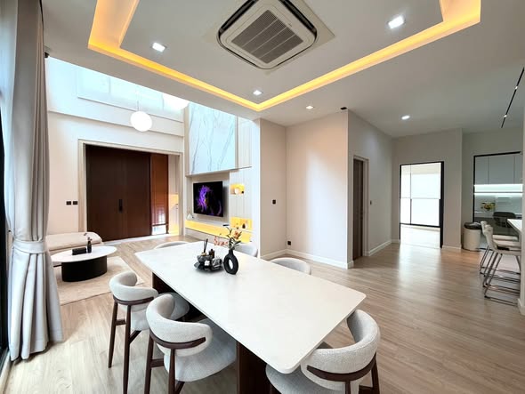living room of เดอะ เจนทริ สุขุมวิท (THE GENTRY SUKHUMVIT 101)