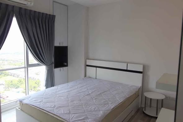 bedroom of The Key Cheangwattana