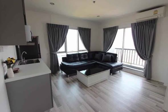 bedroom and living room of The Key Cheangwattana