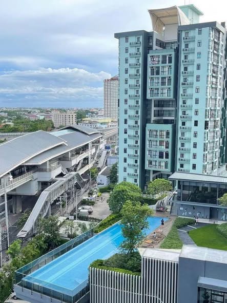 The Key MRT Phetkasem 48