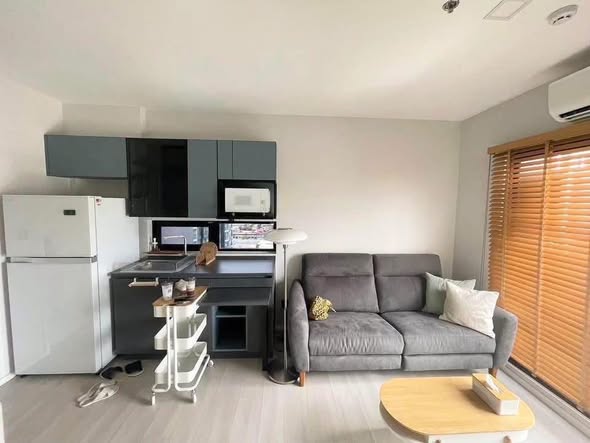 living room of The Key MRT Phetkasem 48