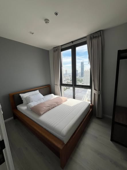 bedroom of The Key Rama 3