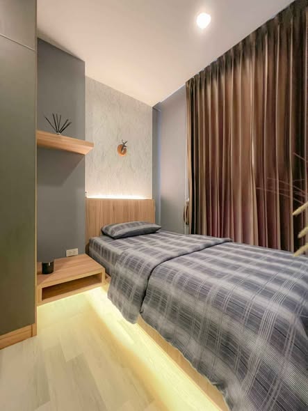bedroom of The Key Sathon-Charoen Rat